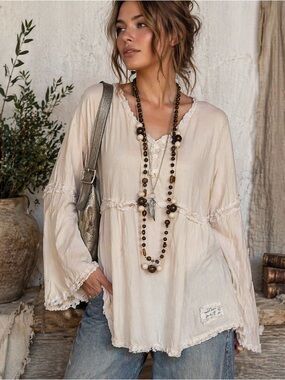 JDL Jeanne D’Arc Living Boho Lace-Trim Long Sleeve Tunic Top in Cream | Small